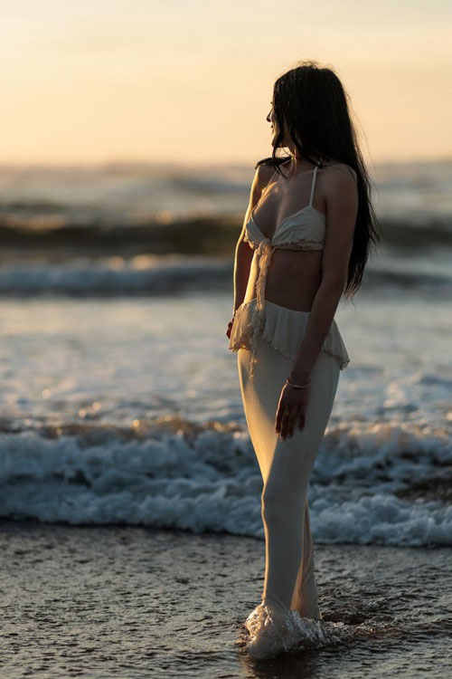 Escort - ANA - Ibiza Tops